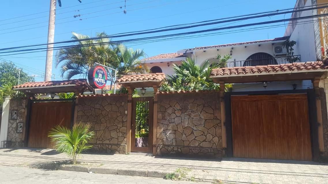 Hotel El Super 8 Santa Cruz de La Sierra Zewnętrze zdjęcie